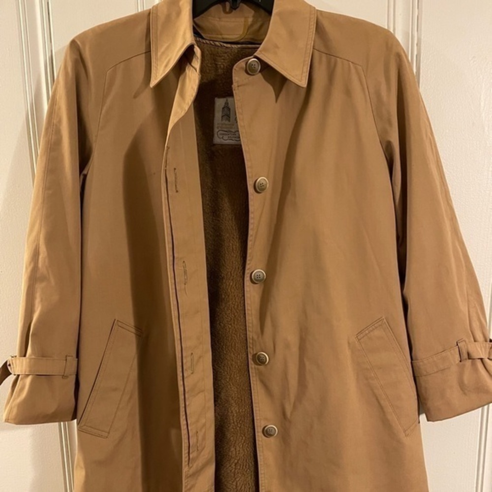 London Fog Women’s Vintage Trench Coat with Removable Shell Lining. Size 10P